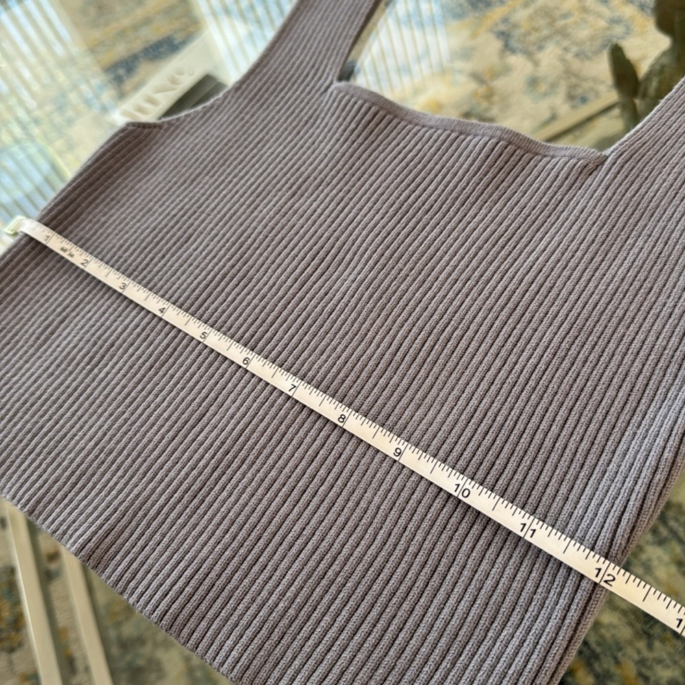 Knit crop top🆕 - Picture 8 of 8